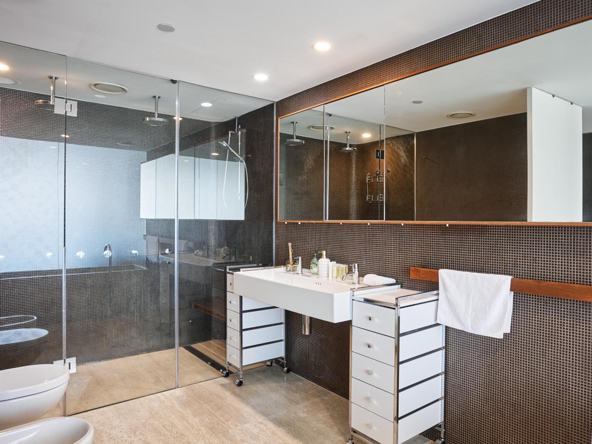 Serain Residences On 9 Hamilton Avenue โกลด์โคสต์ ภายนอก รูปภาพ