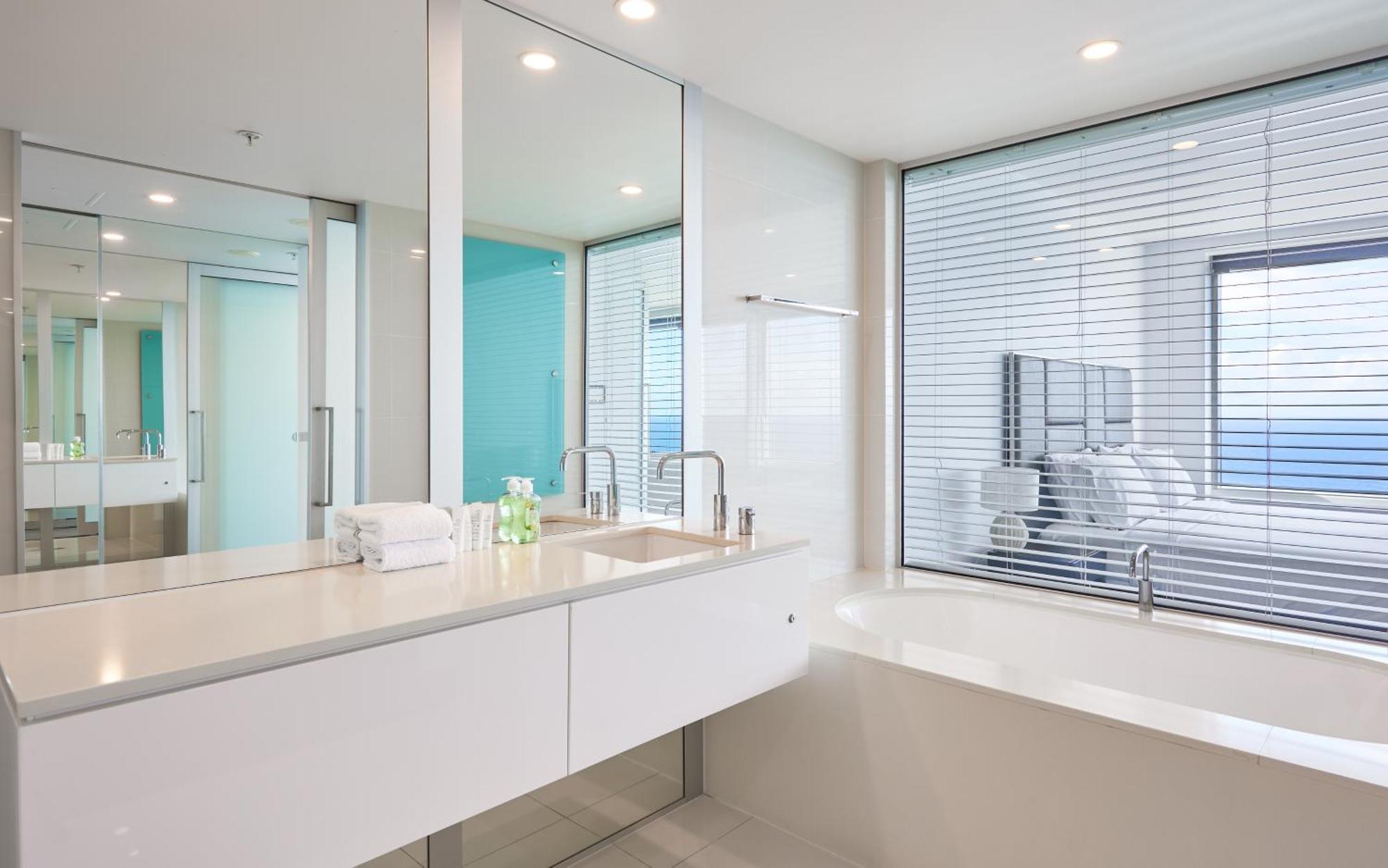 Serain Residences On 9 Hamilton Avenue โกลด์โคสต์ ภายนอก รูปภาพ