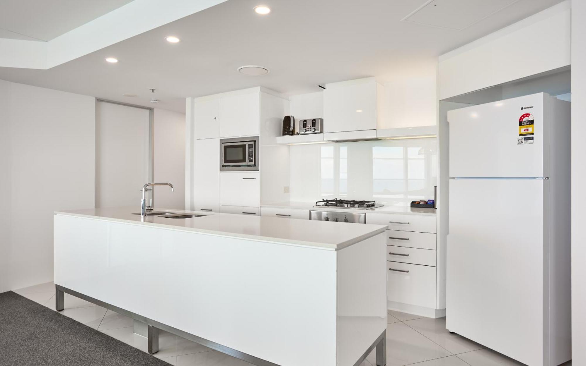 Serain Residences On 9 Hamilton Avenue โกลด์โคสต์ ภายนอก รูปภาพ